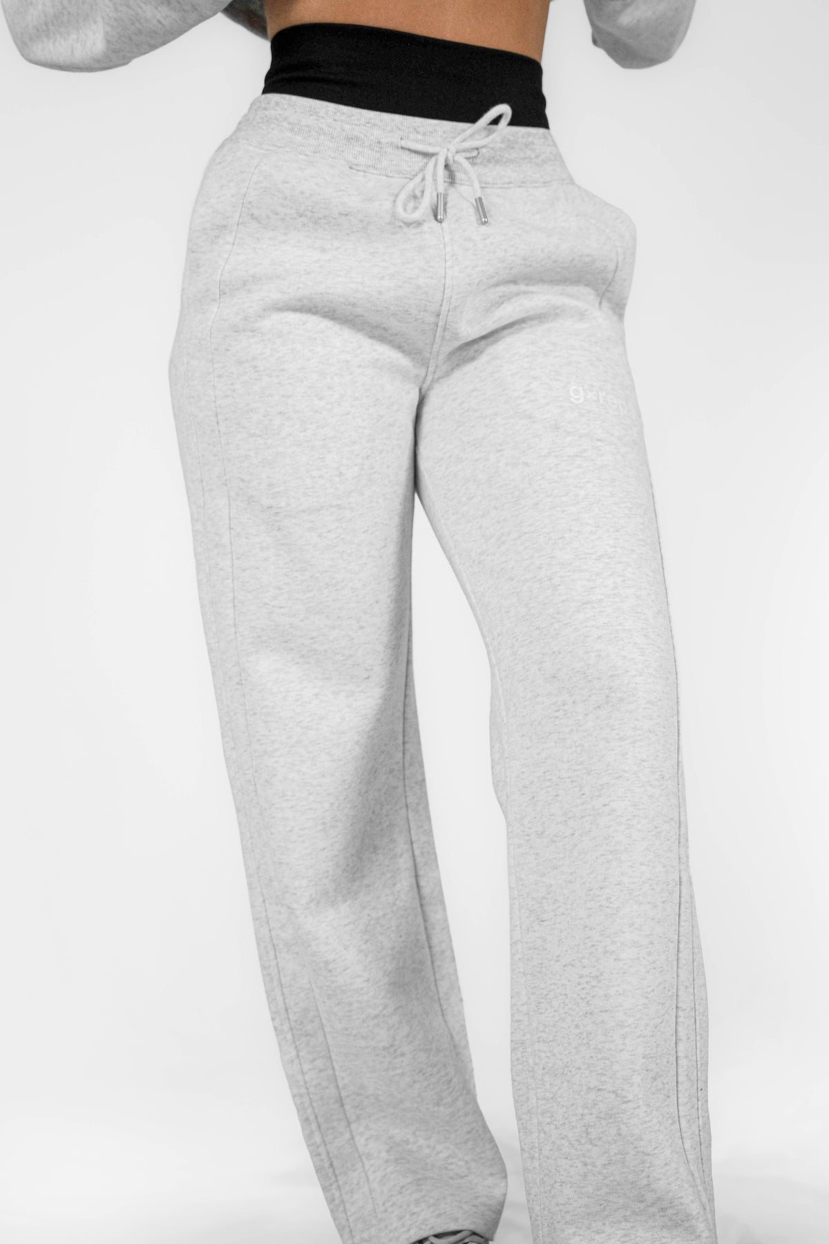 Nova Set Cropped Zip-Up — Ash
