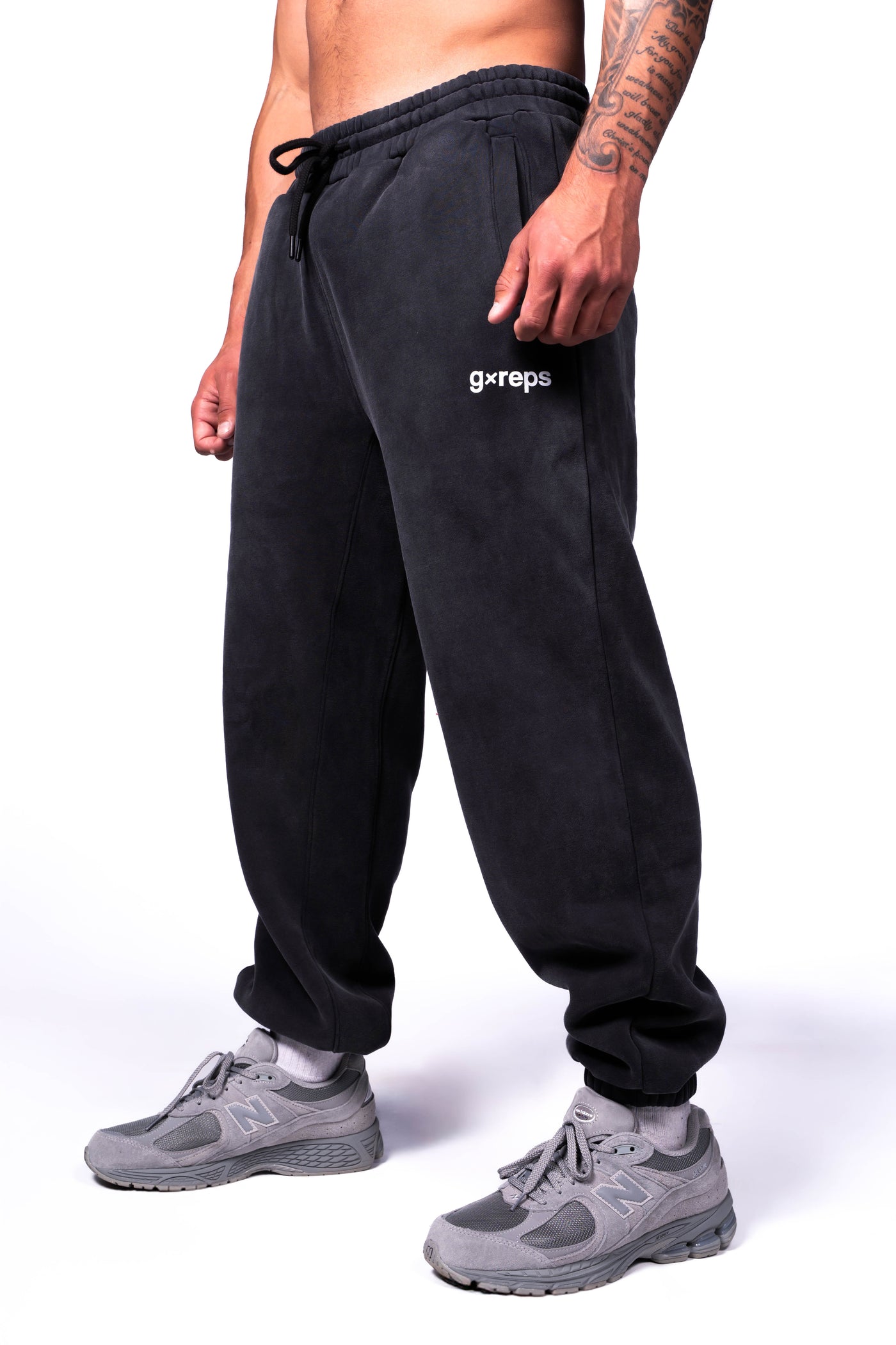Frost Joggers — Black